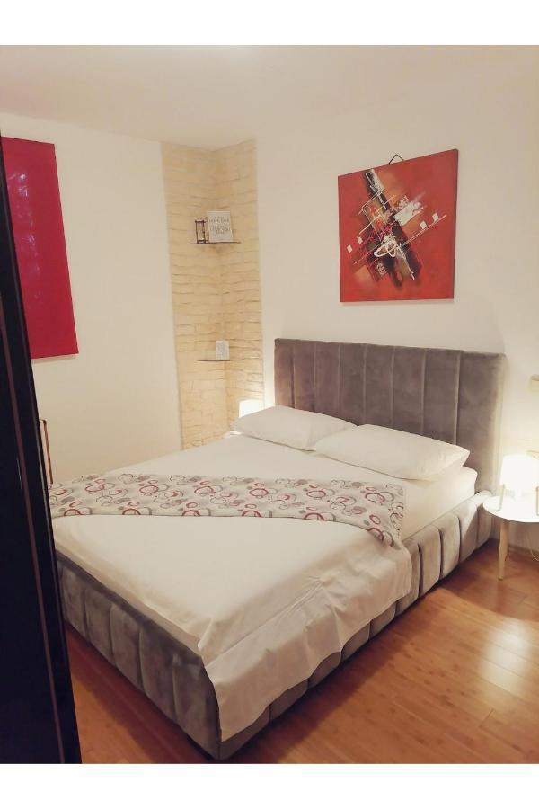 Apartments Alisa ブロダリツァ エクステリア 写真