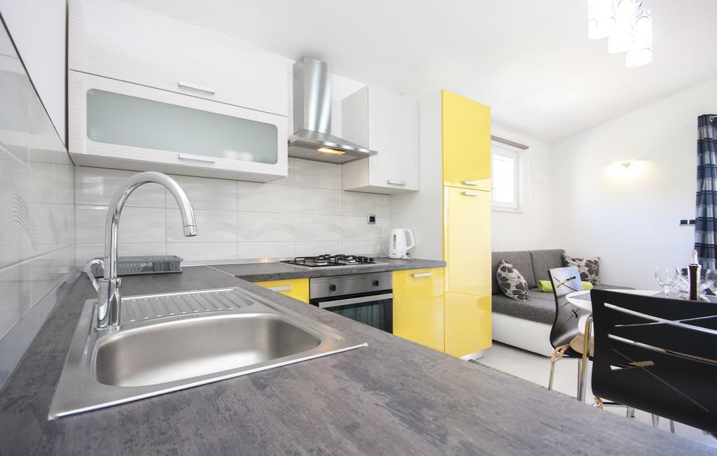 Apartments Alisa ブロダリツァ エクステリア 写真